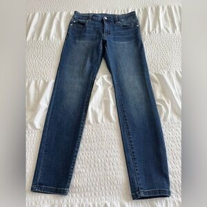 Tahari Women's Classic Blue Skinny Jeans